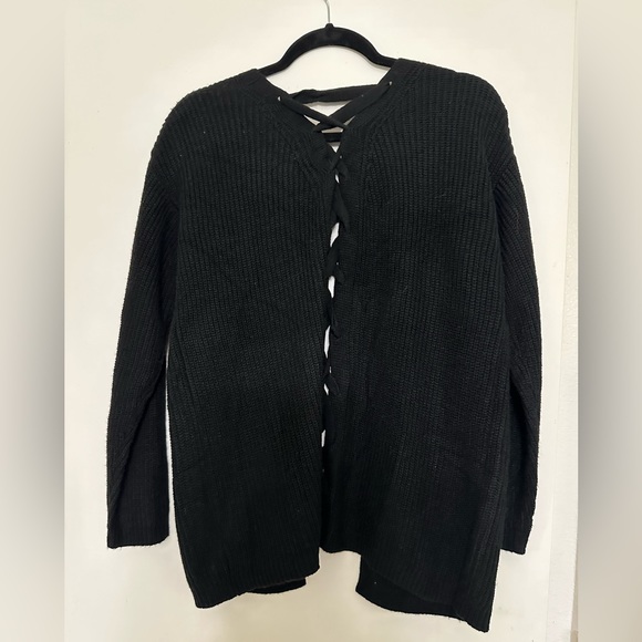 Black Sweater. Size XL. - Picture 1 of 3